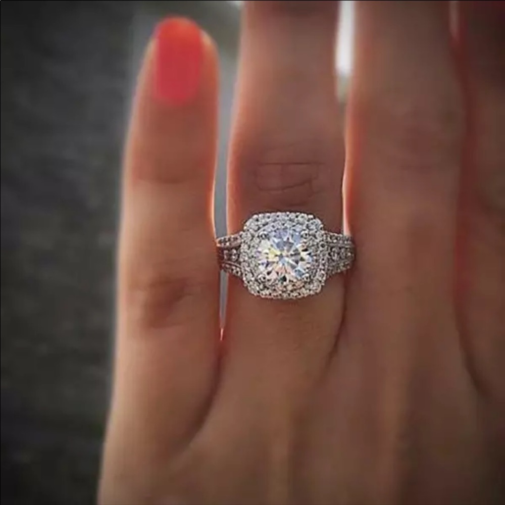 14K White Gold Natural Moissanite Ring - Picture 5 of 5